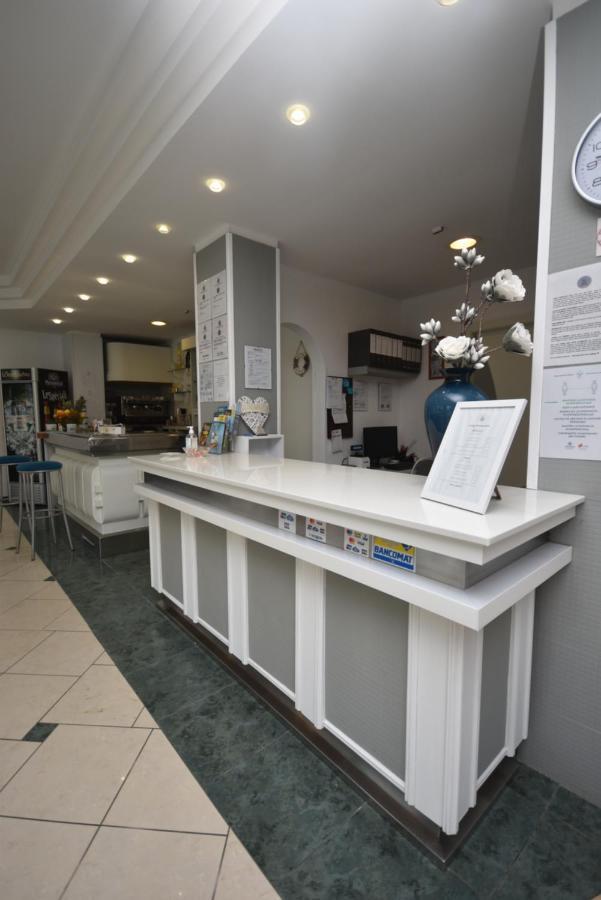 Lively Hotel Bellaria-Igea Marina Zewnętrze zdjęcie
